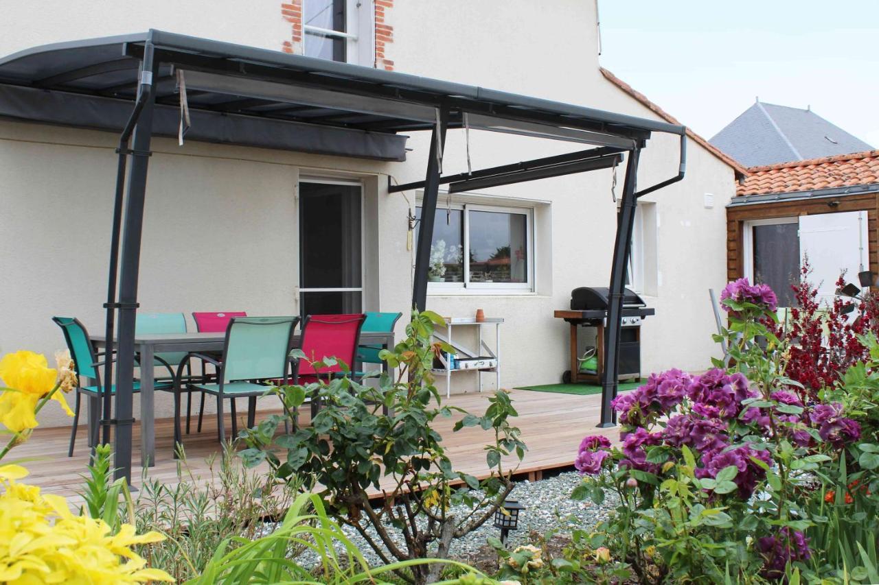Bed and Breakfast Chez Chris Et Vince Bazoges-en-Paillers Exterior foto